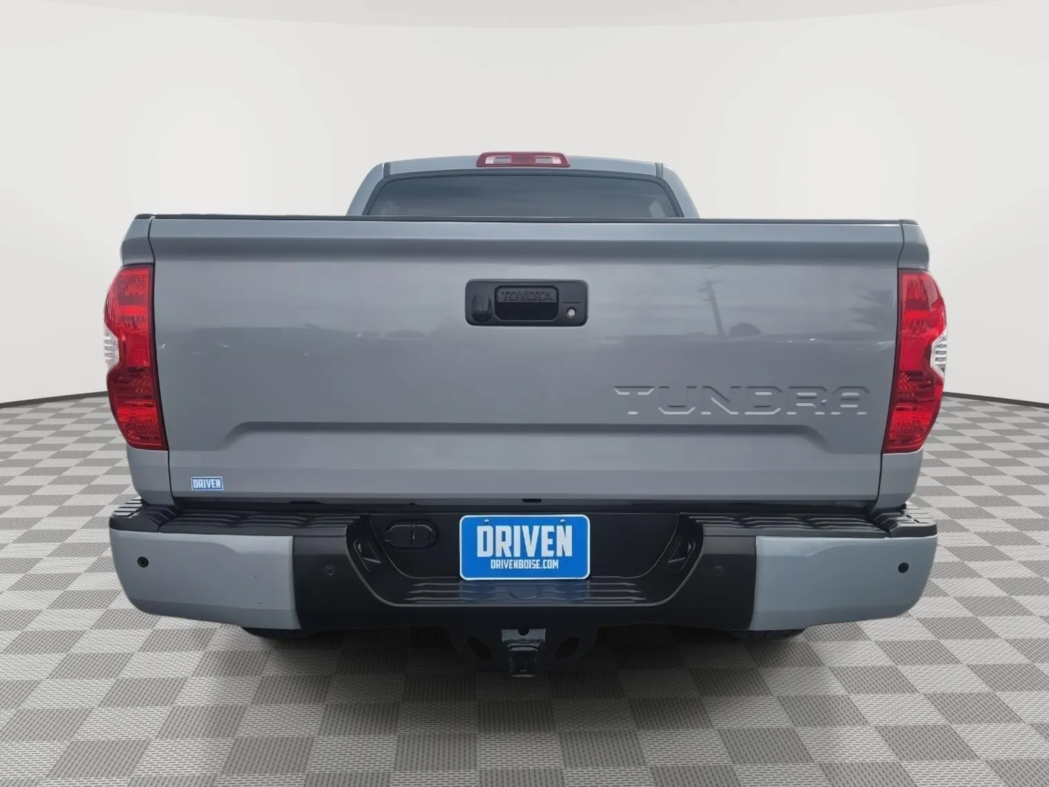 Toyota Tundra photo 5