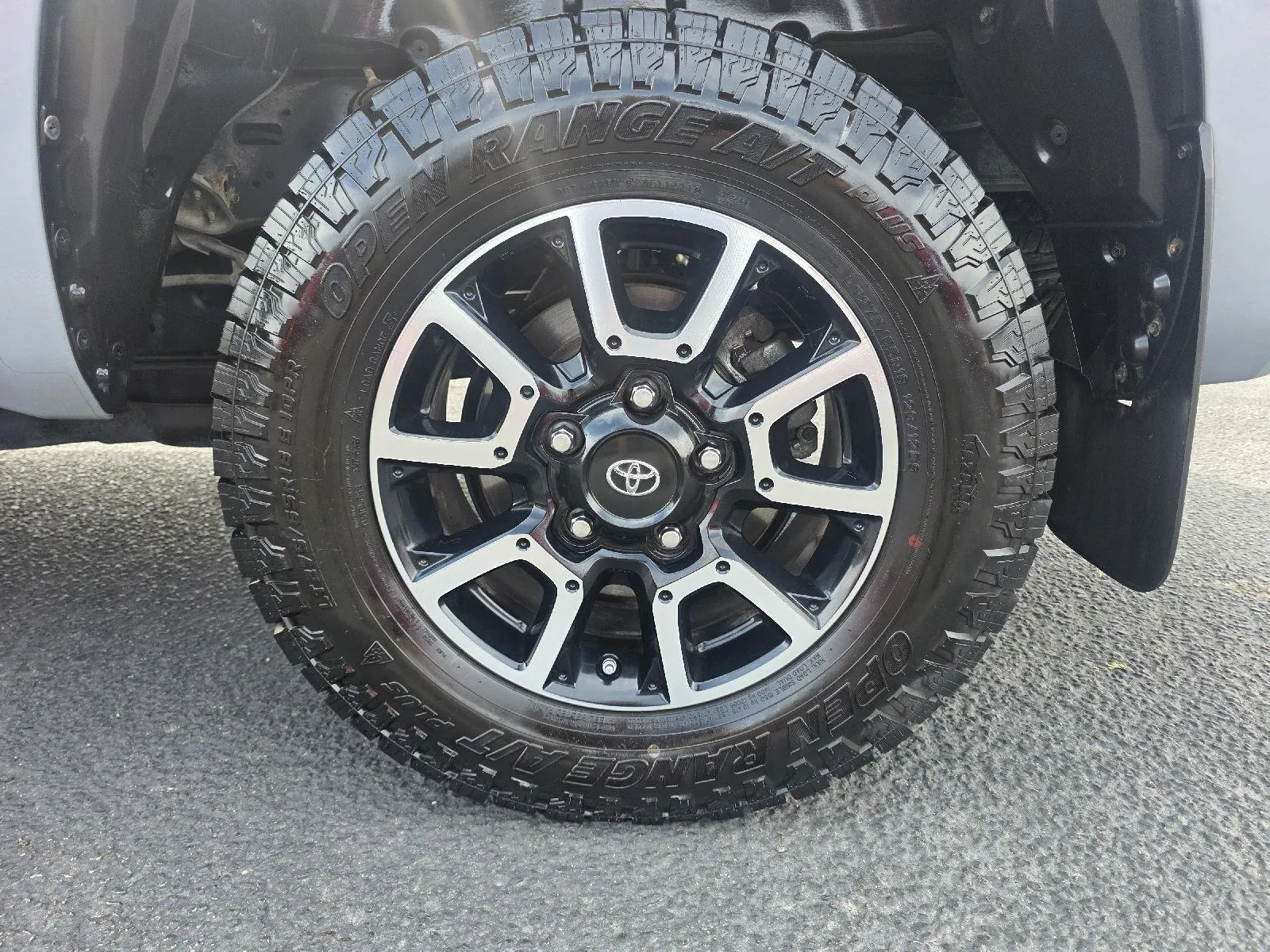 Toyota Tundra photo 13