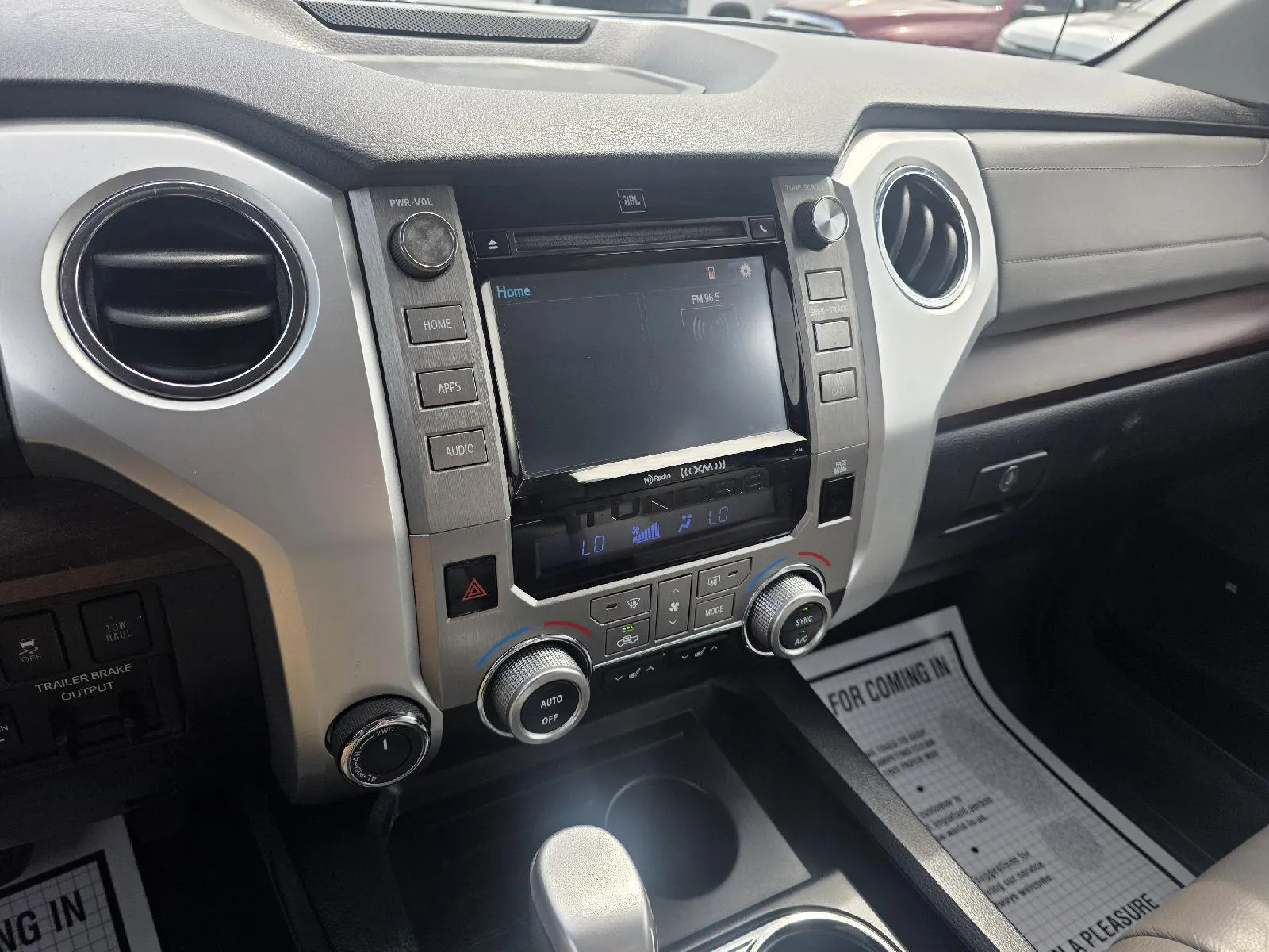 Toyota Tundra photo 16