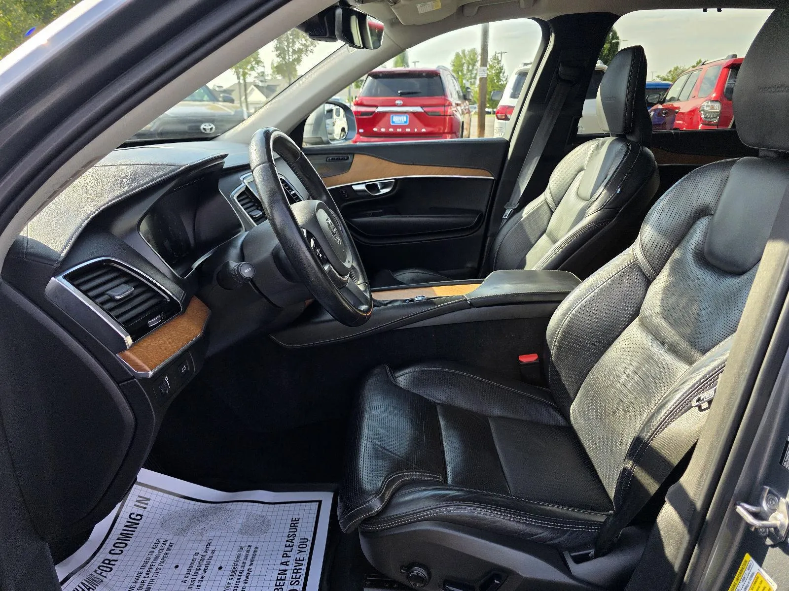 Volvo XC90 photo 7