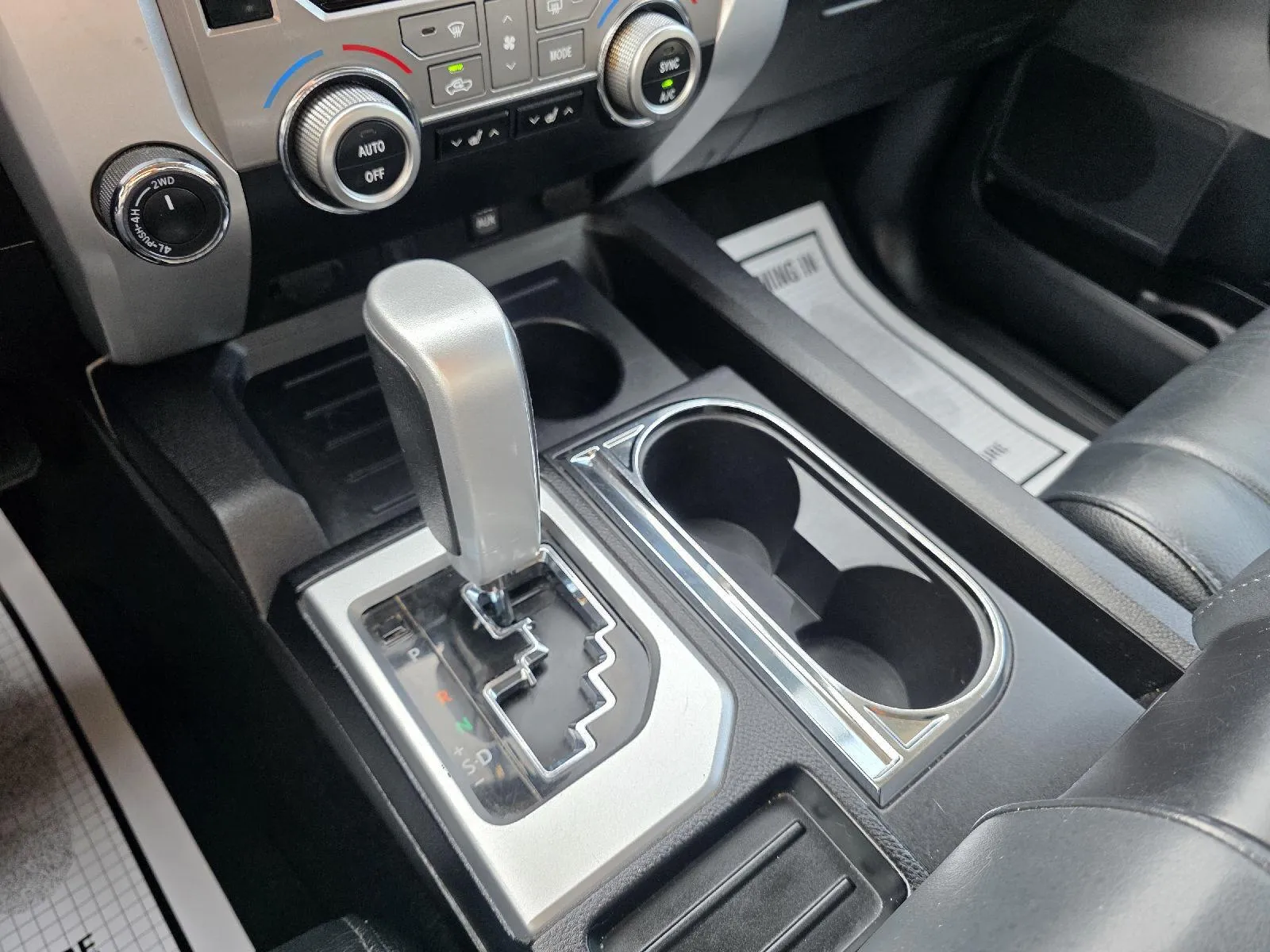 Toyota Tundra photo 16