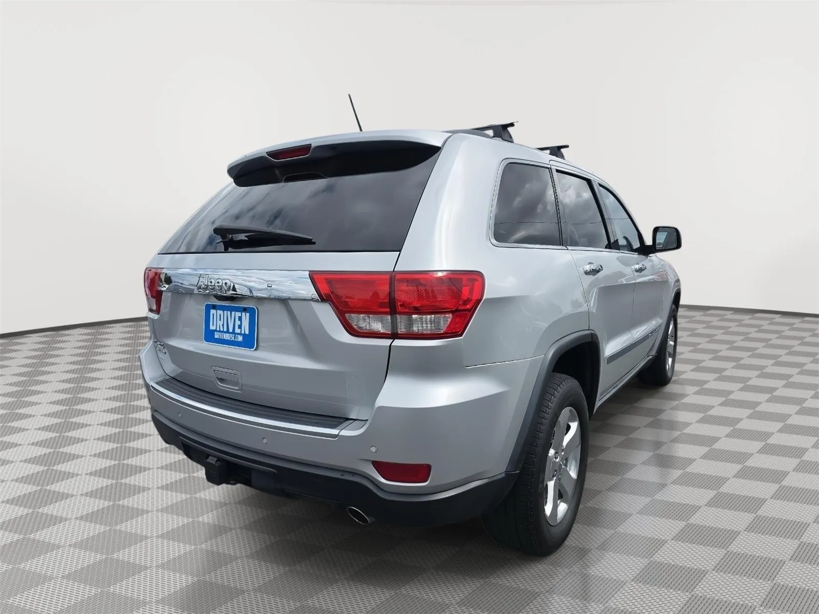 Jeep Grand Cherokee photo 4