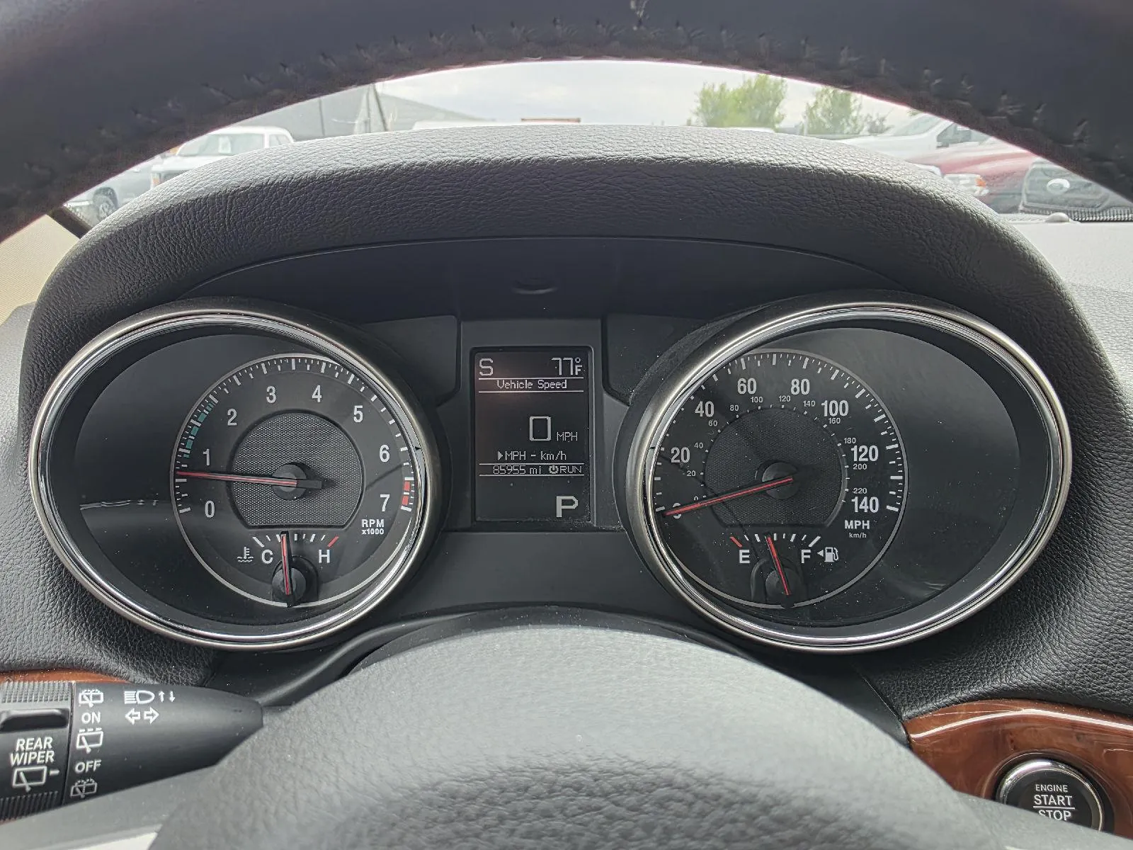 Jeep Grand Cherokee photo 13