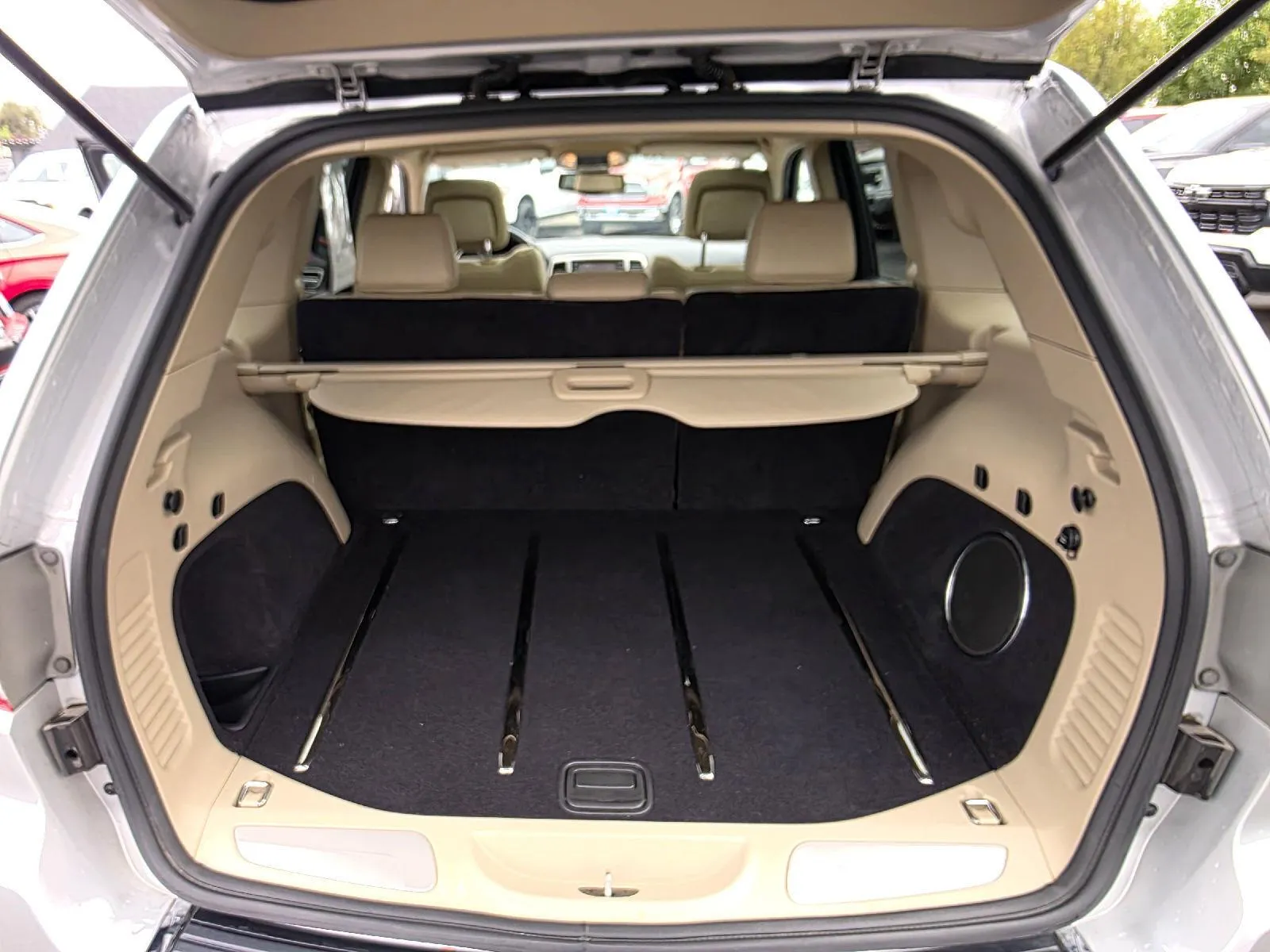 Jeep Grand Cherokee photo 20