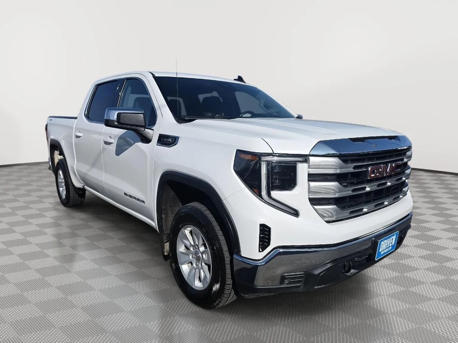 GMC Sierra photo 3