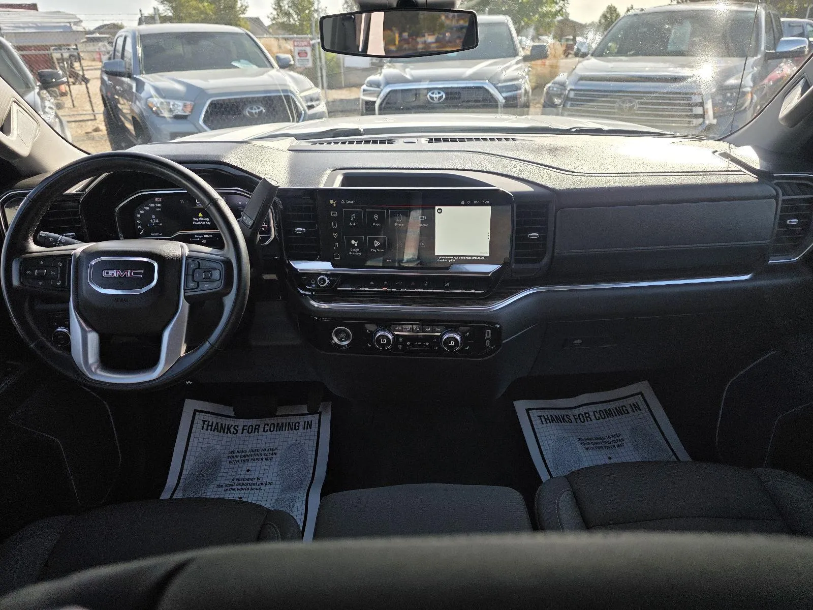 GMC Sierra photo 15