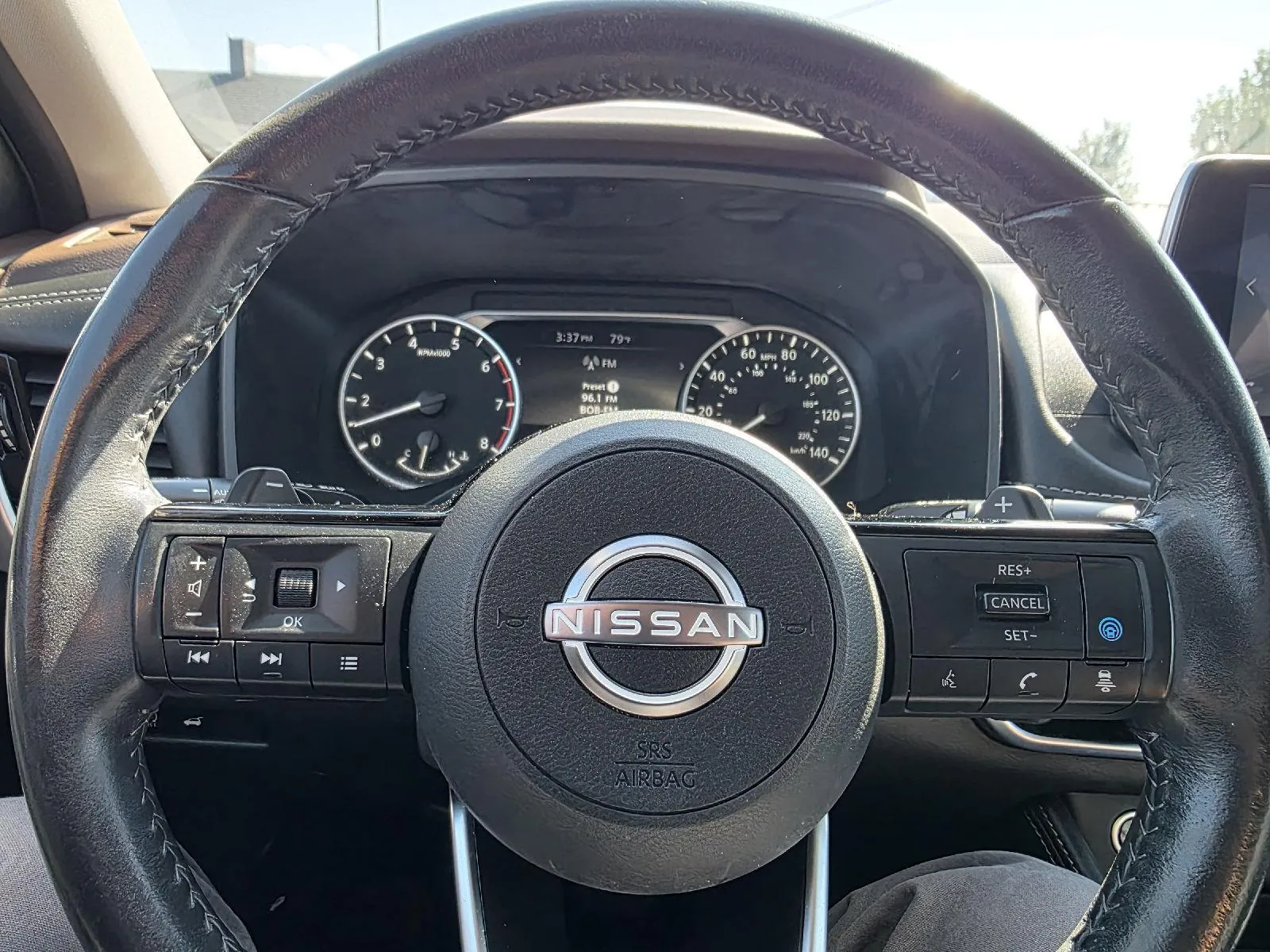 Nissan Rogue photo 14