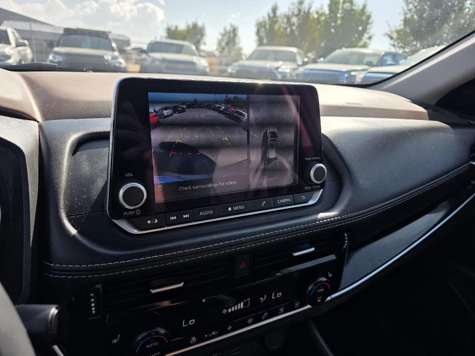 Nissan Rogue photo 16