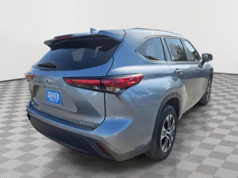 More photos of 2023 Toyota Highlander XLE at Driven, ID