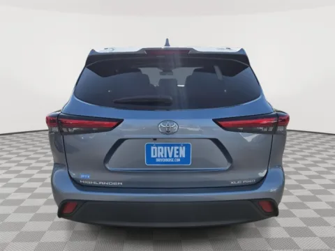 More photos of 2023 Toyota Highlander XLE at Driven, ID