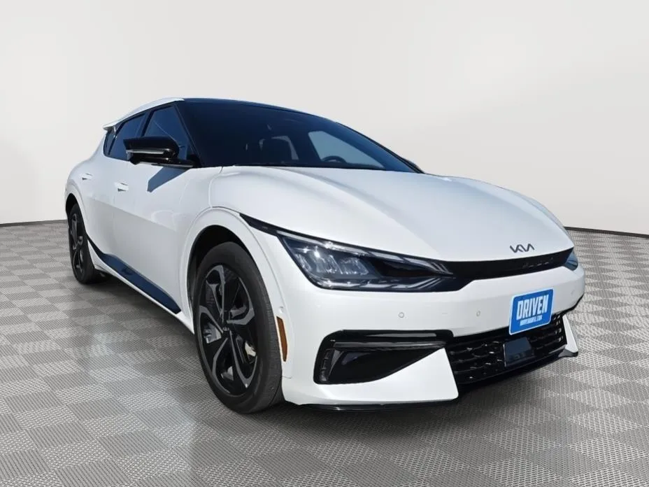 Kia EV6 photo 3