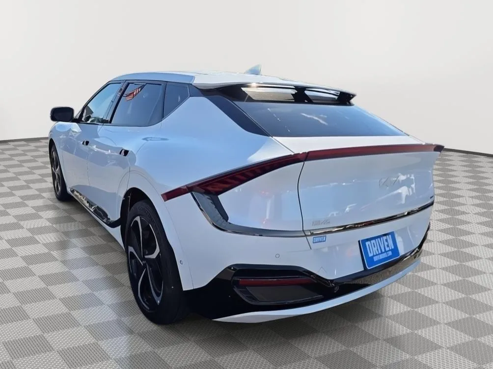 Kia EV6 photo 6