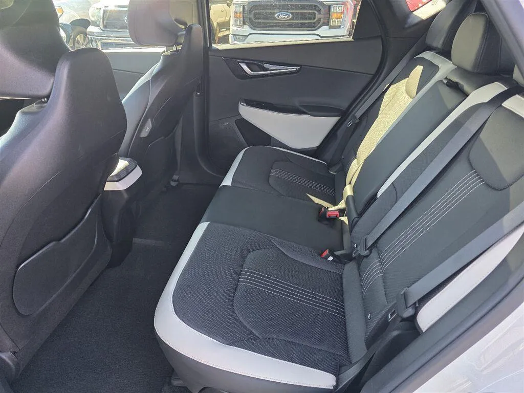 Kia EV6 photo 10