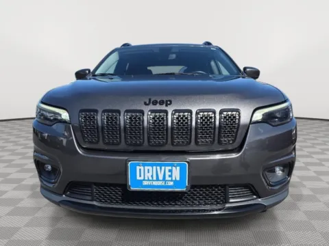 Photos of 2019 Jeep Cherokee Altitude for sale in Boise, ID at Driven