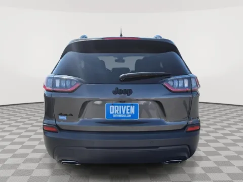 More photos of 2019 Jeep Cherokee Altitude at Driven, ID