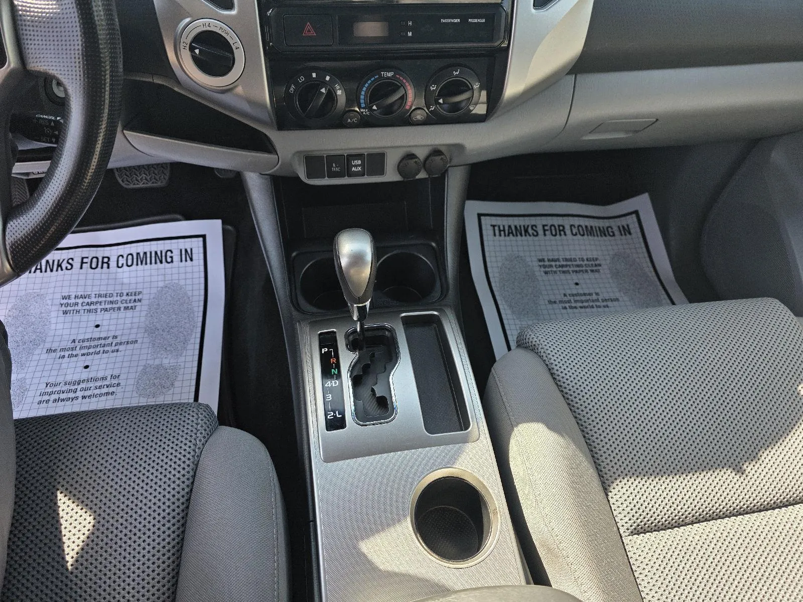 Toyota Tacoma photo 11