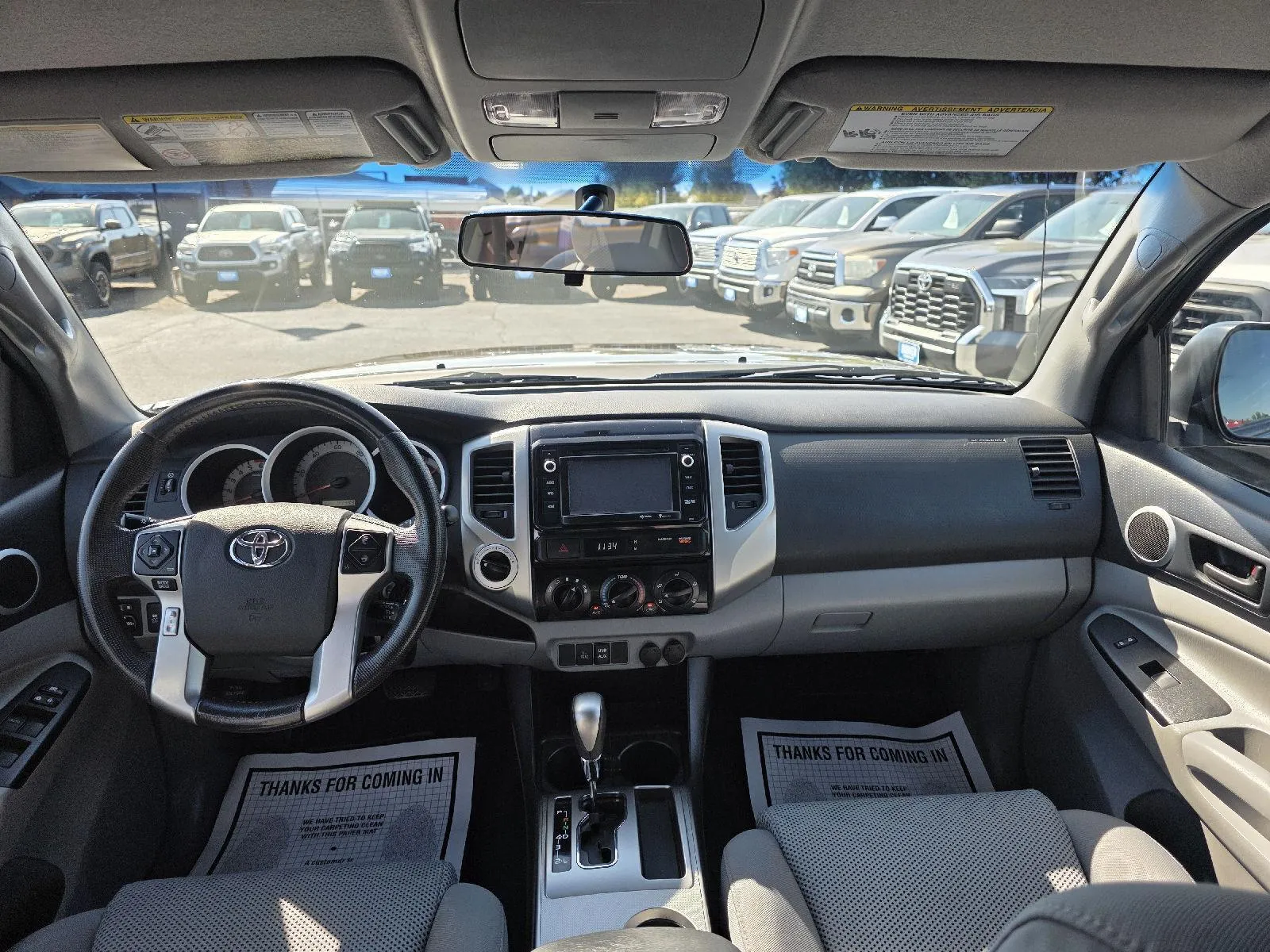 Toyota Tacoma photo 15