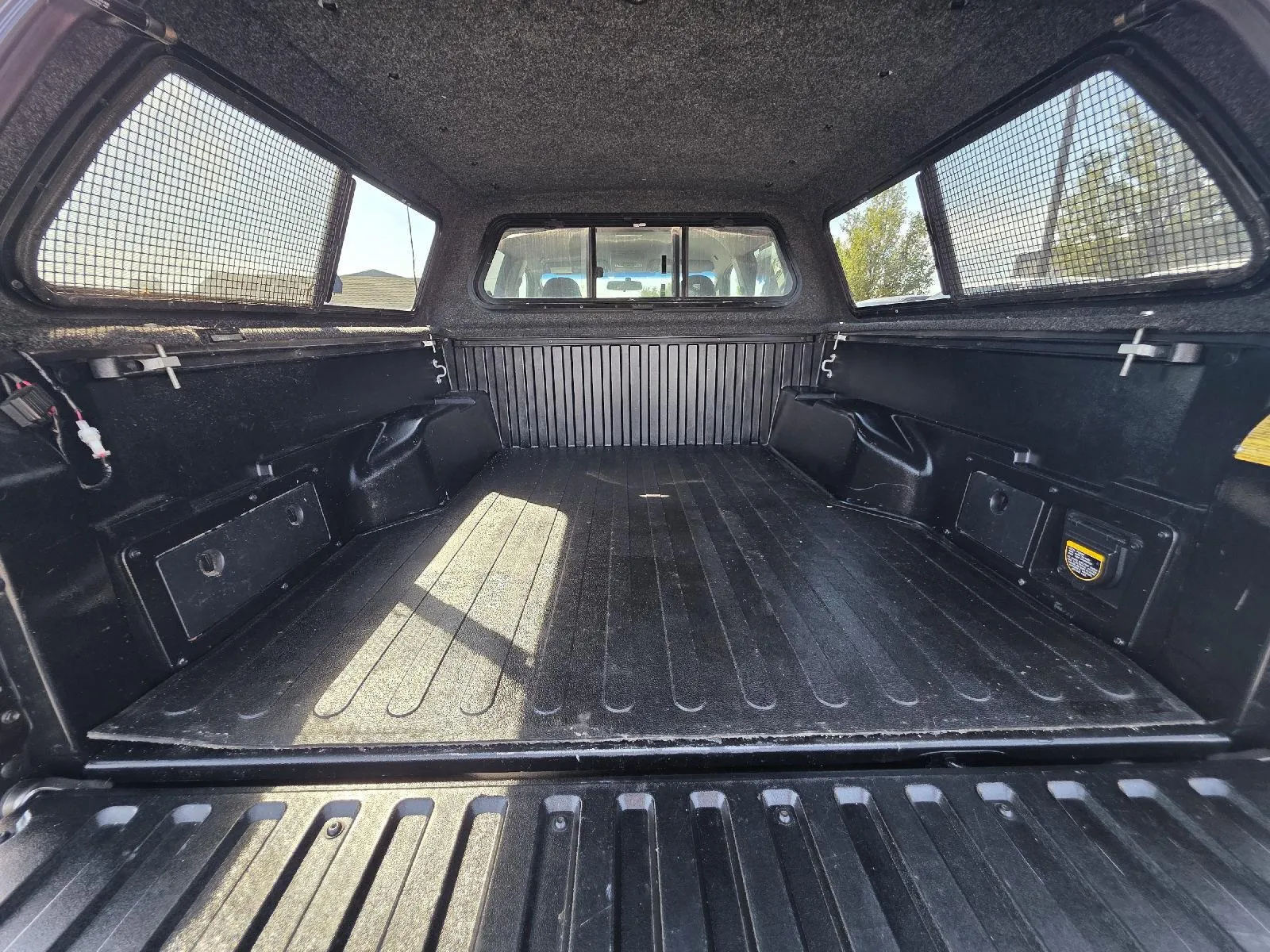 Toyota Tacoma photo 18