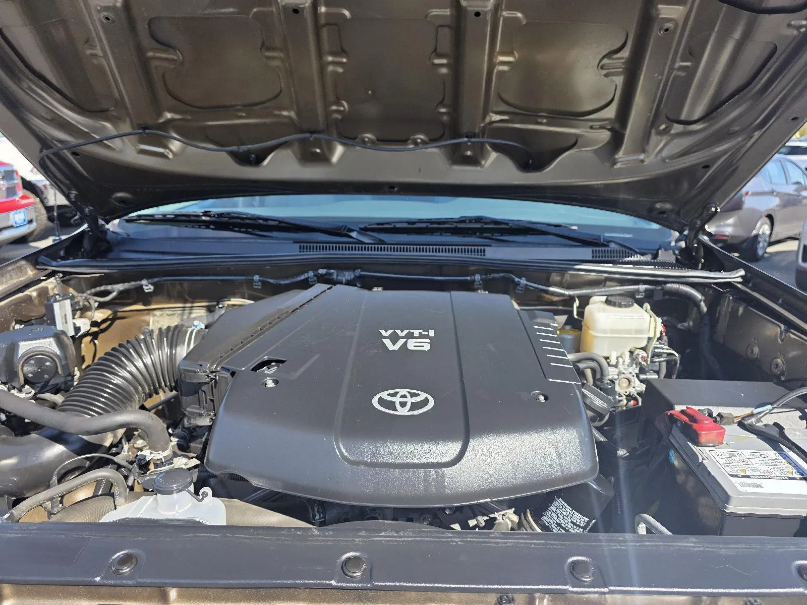 Toyota Tacoma photo 19