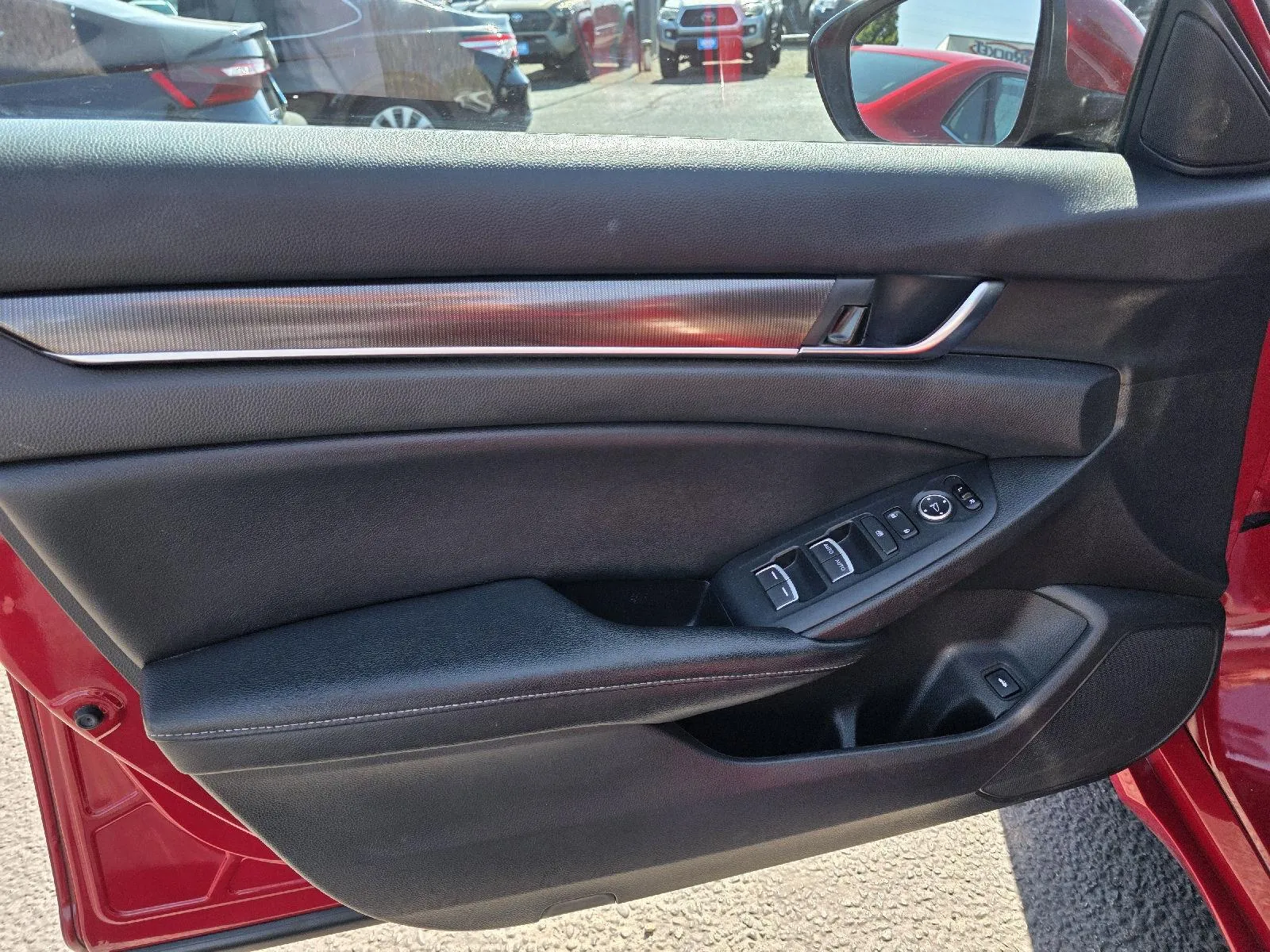 Honda Accord photo 9