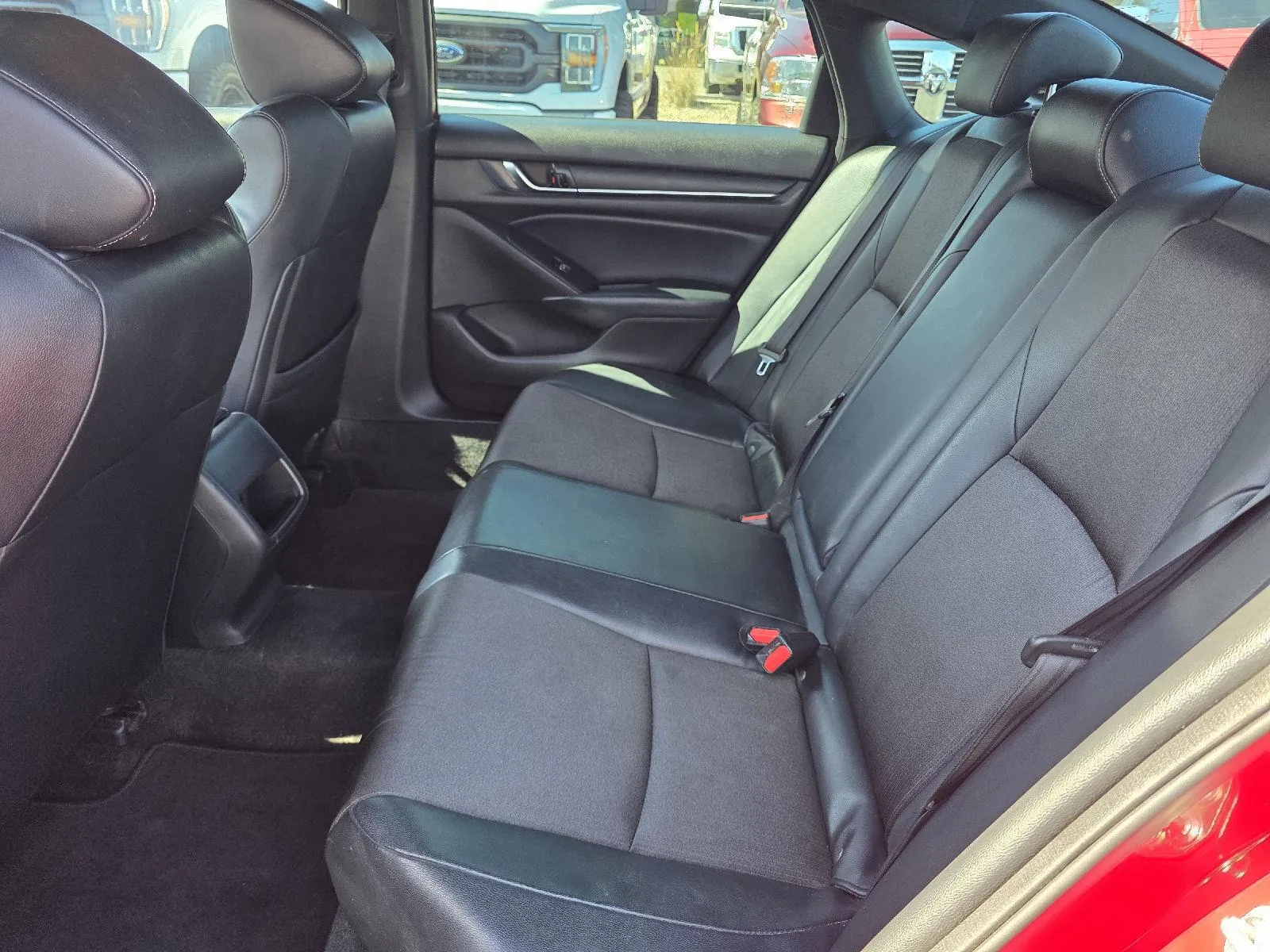 Honda Accord photo 10