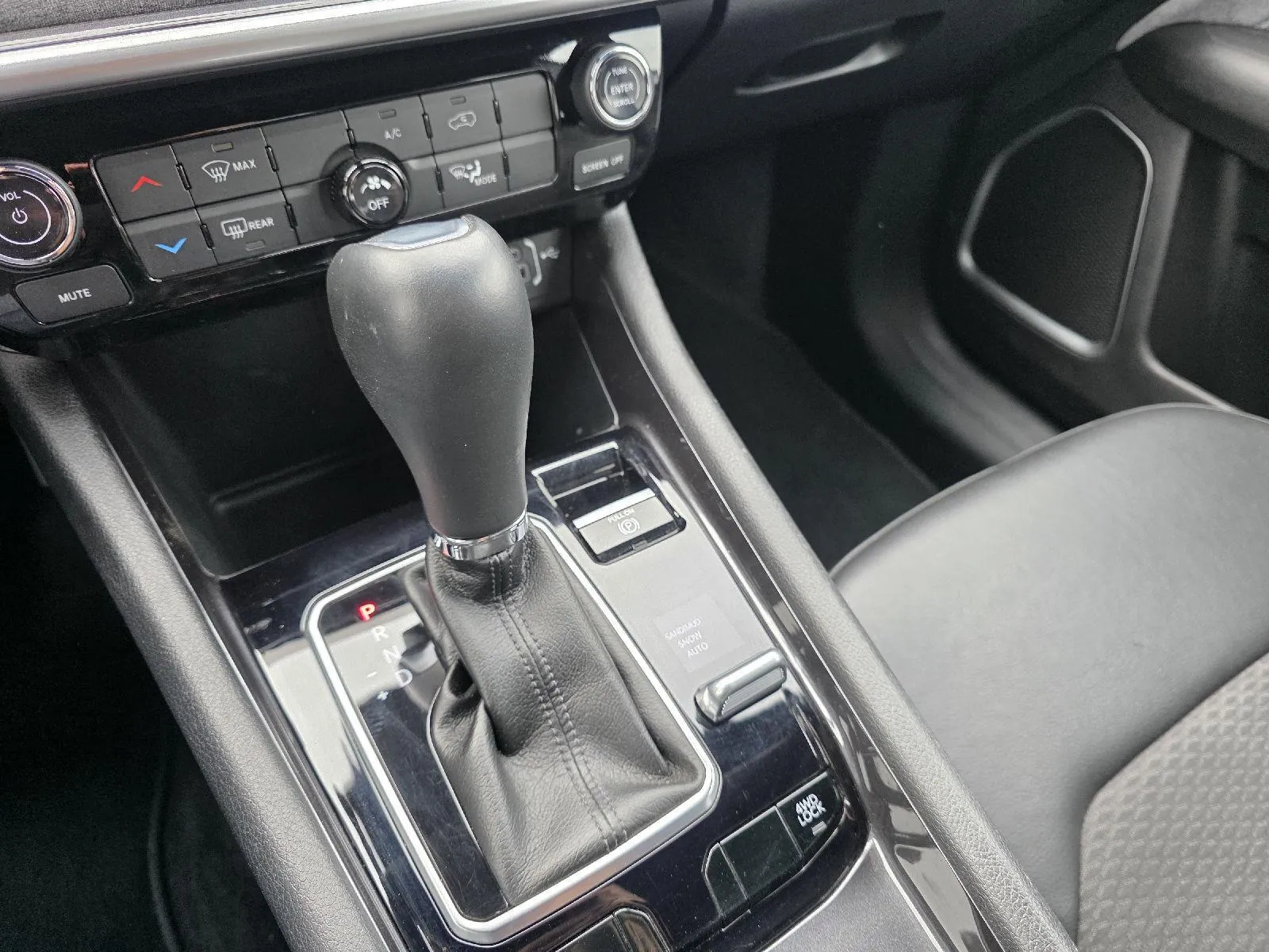 Jeep Compass photo 16