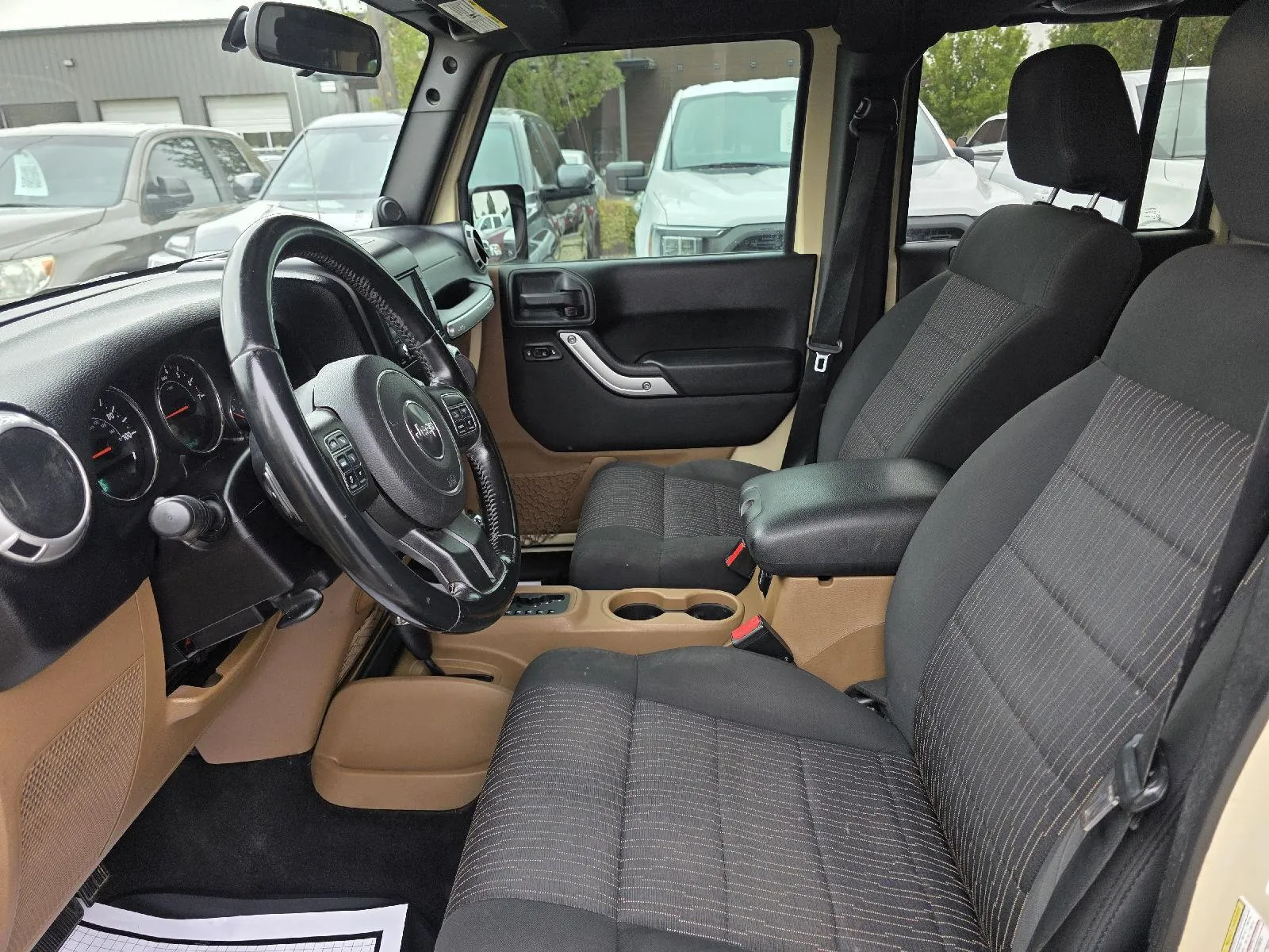 Jeep Wrangler photo 7