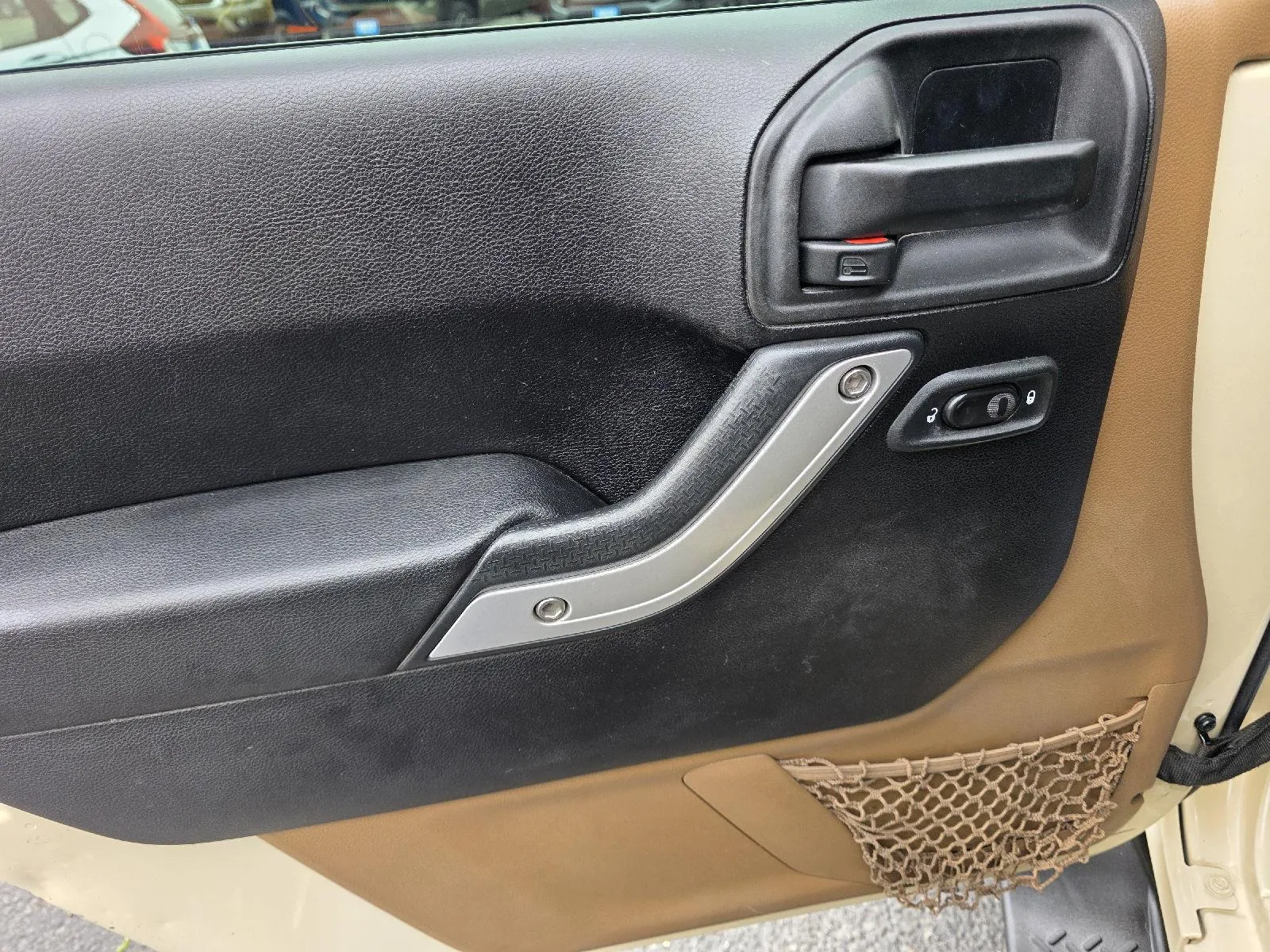 Jeep Wrangler photo 10