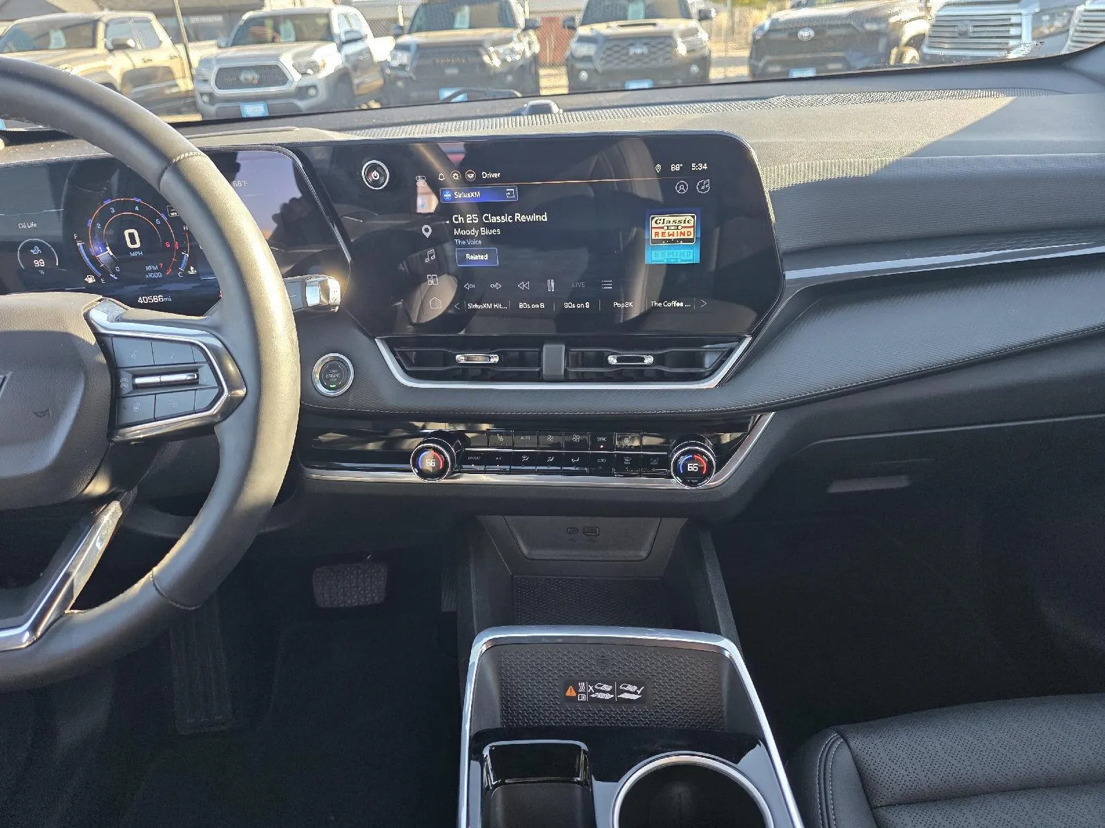 Chevrolet Equinox photo 11