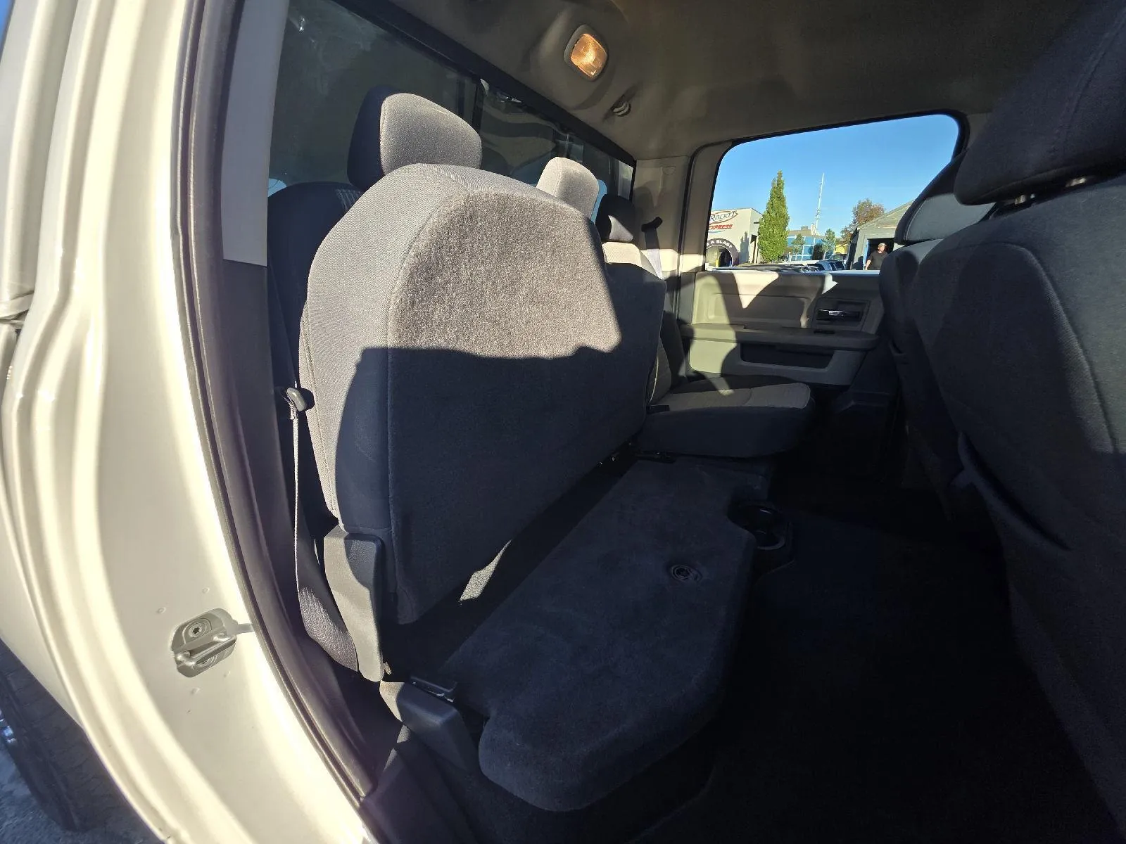 Dodge Ram photo 17