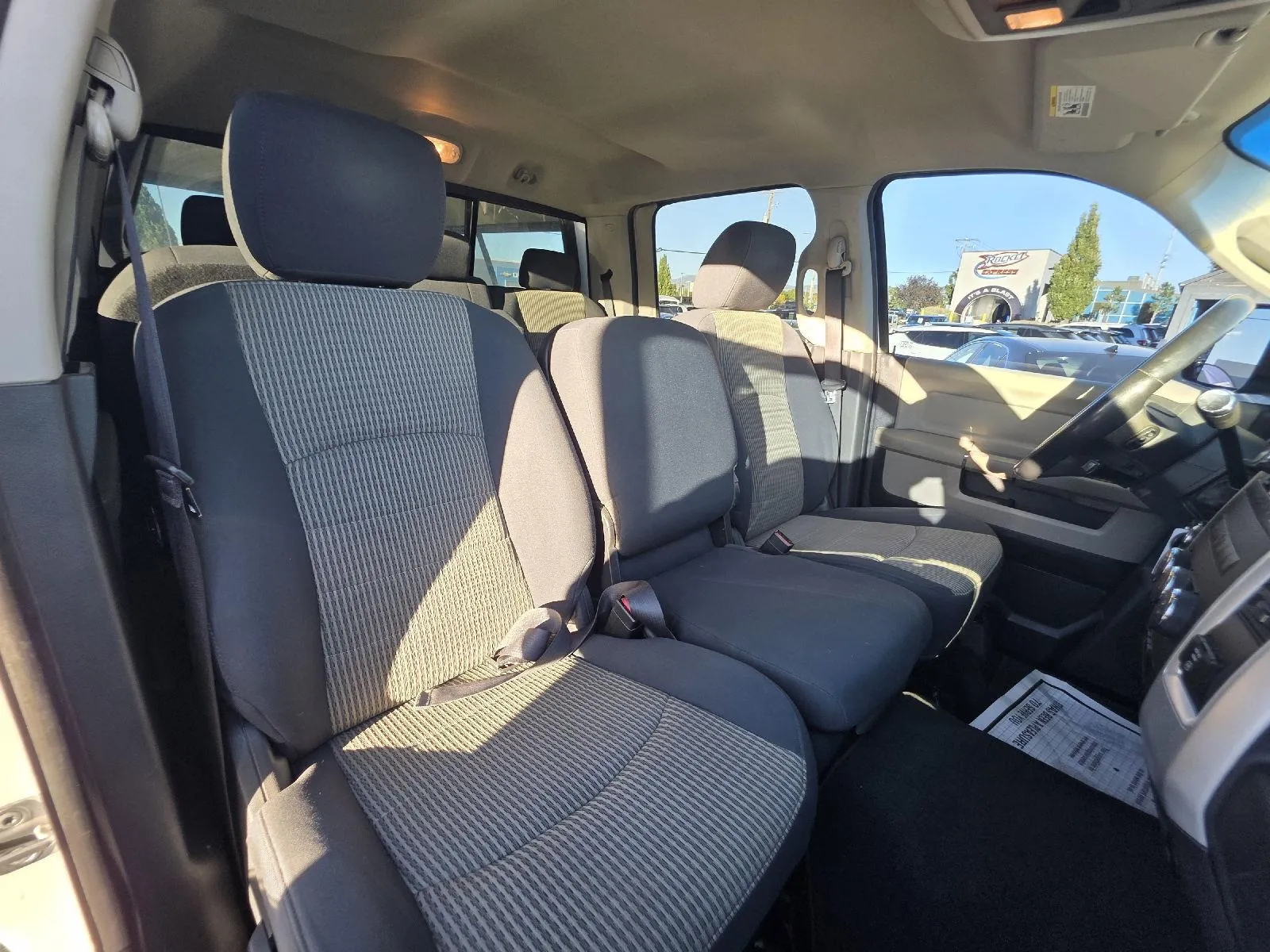 Dodge Ram photo 18