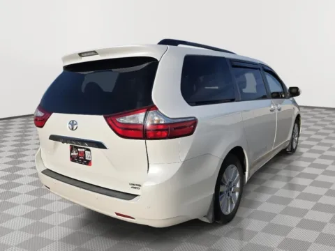 More photos of 2016 Toyota Sienna Limited Premium 7-Passenger at Driven, ID