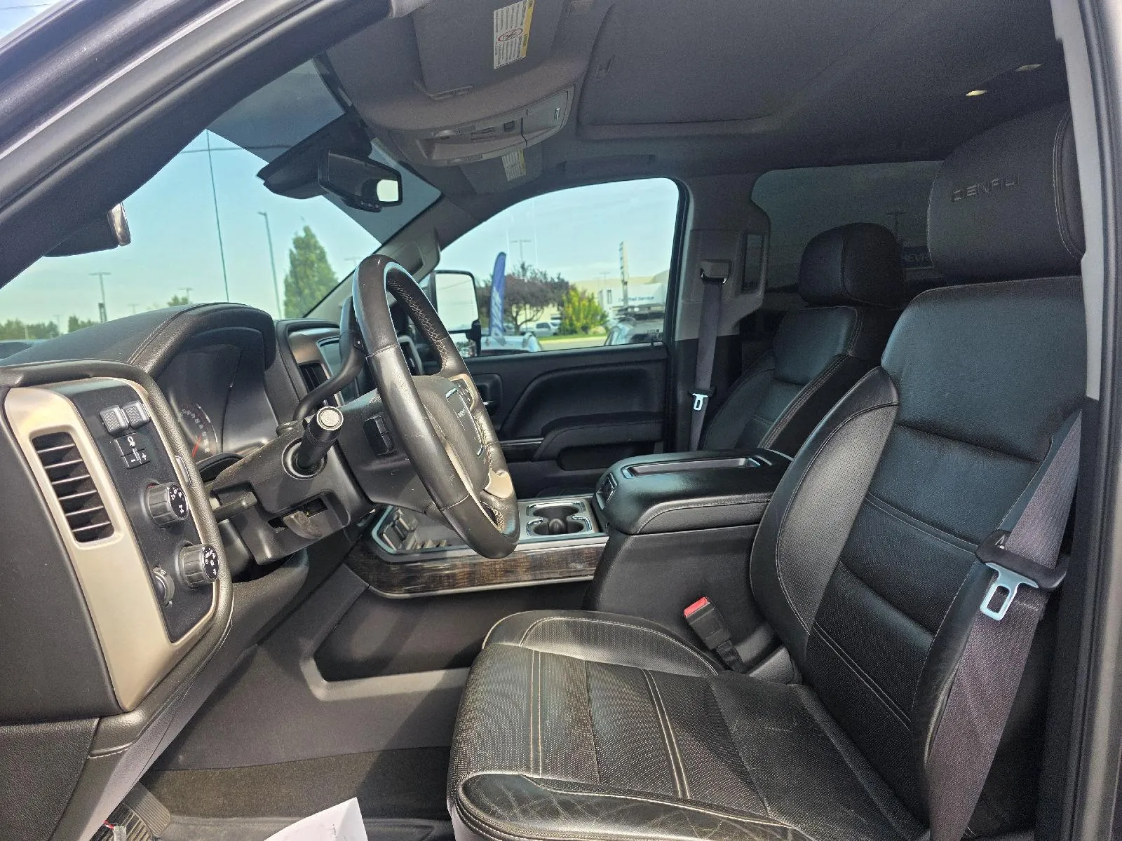 GMC Sierra photo 7