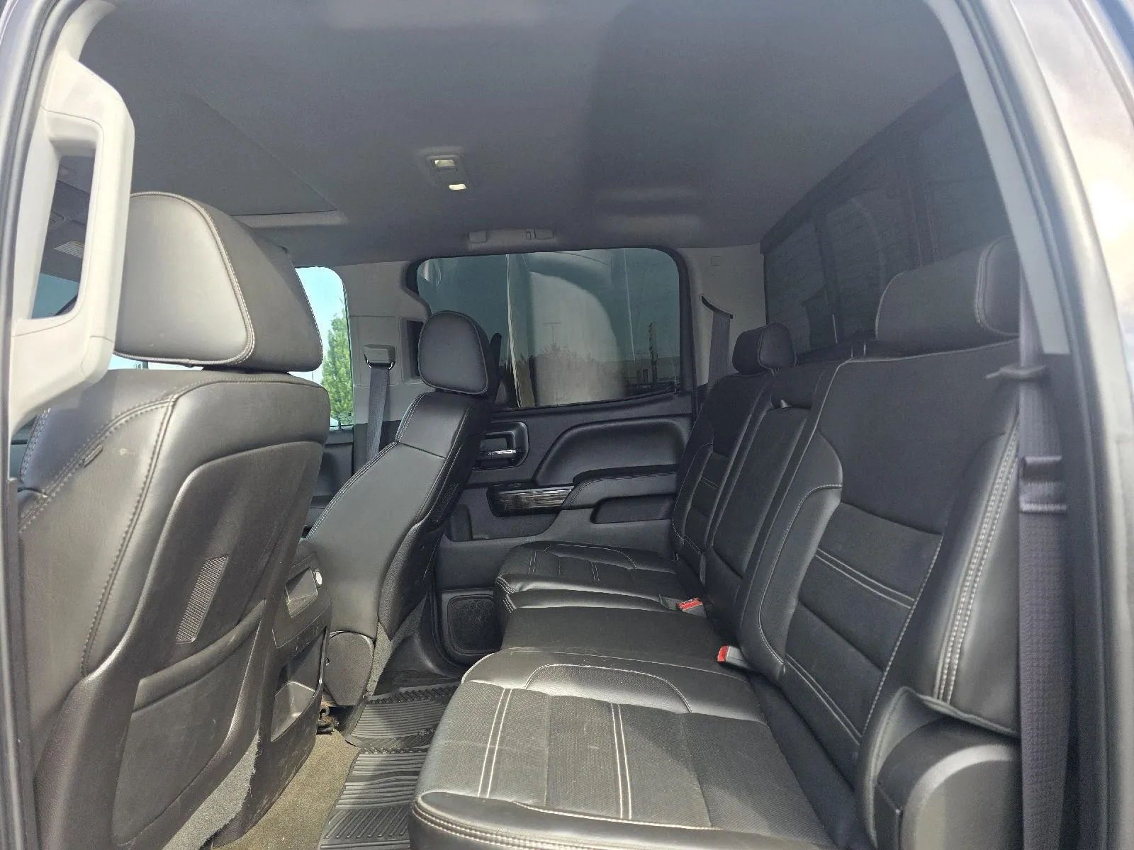 GMC Sierra photo 10