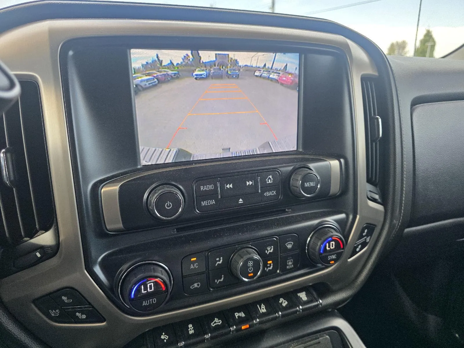 GMC Sierra photo 14
