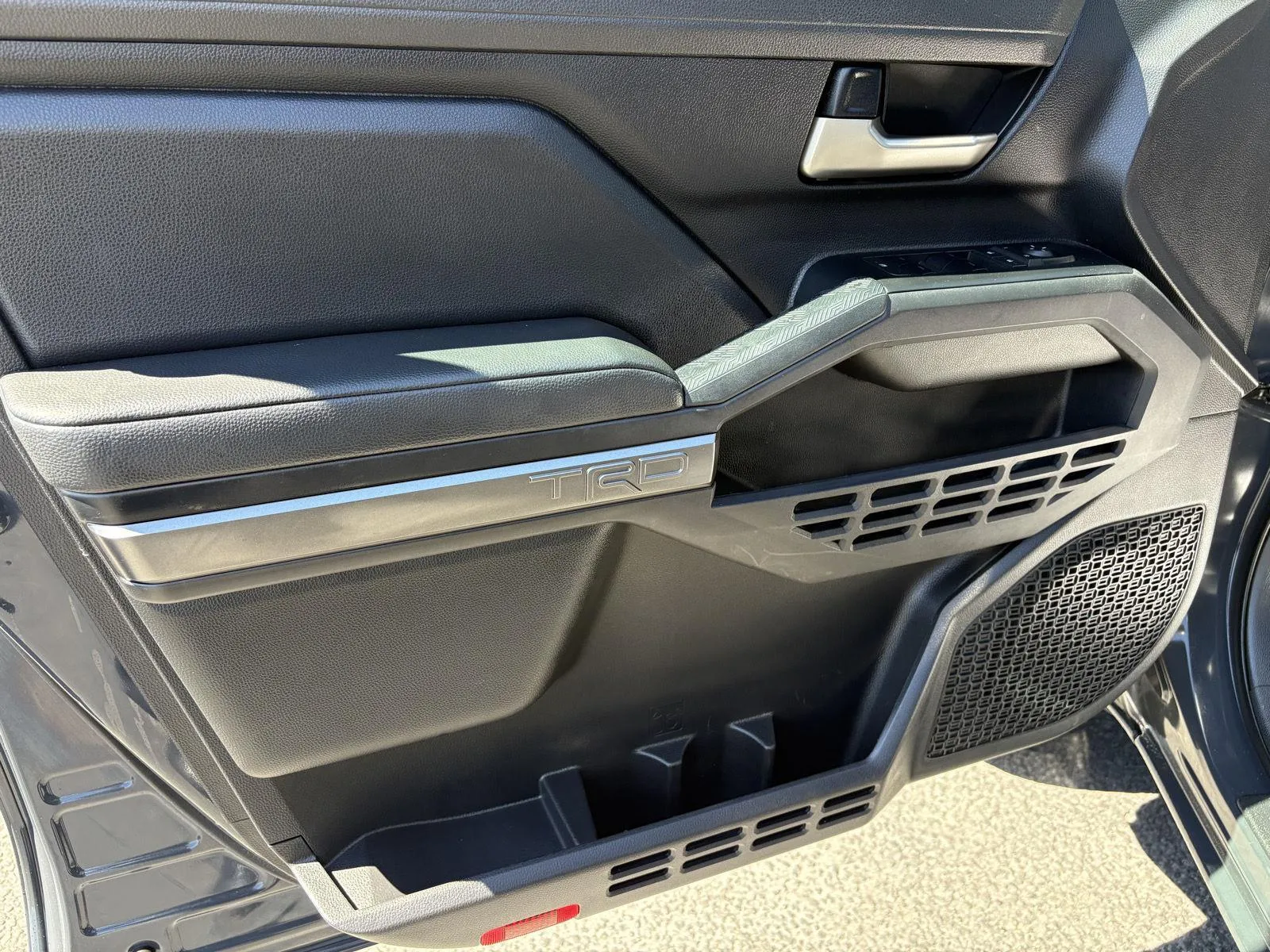 Toyota Tacoma photo 8