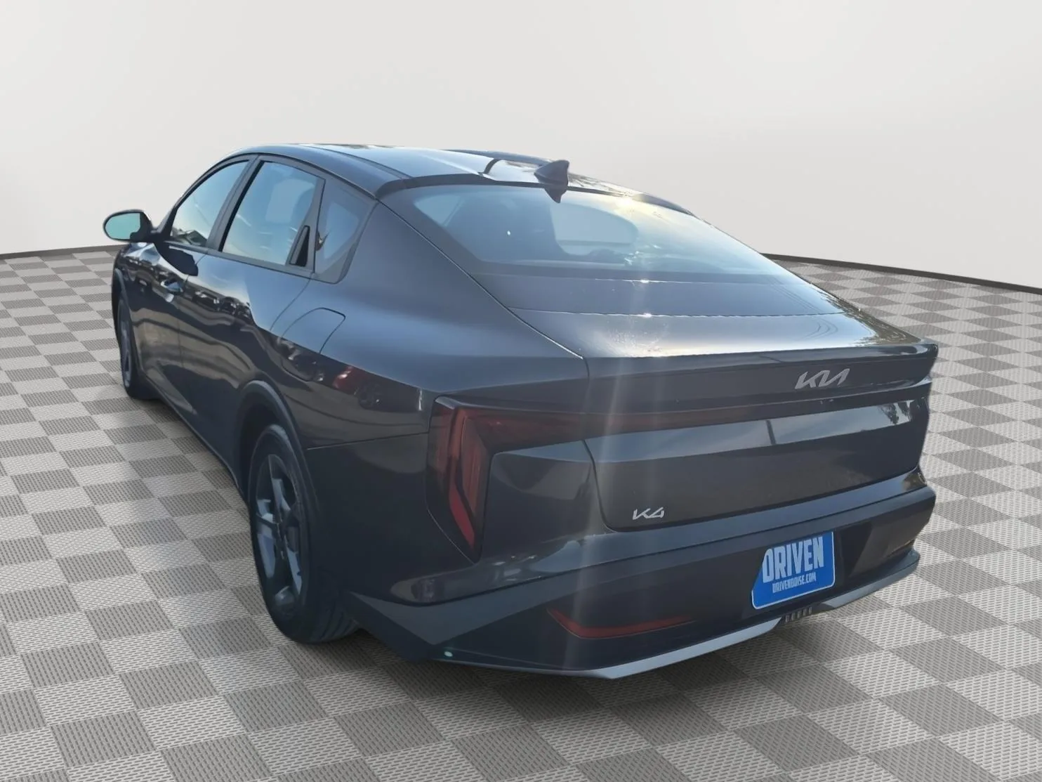 Kia K4 photo 6