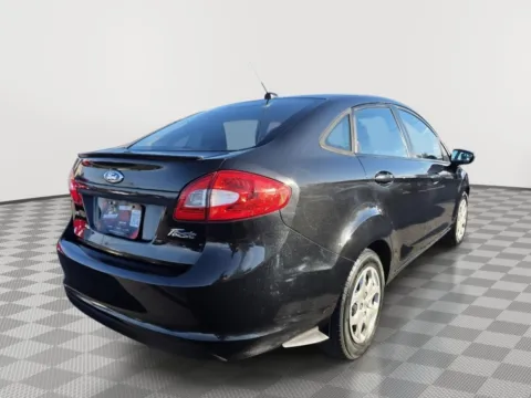 More photos of 2012 Ford Fiesta SE at Driven, ID