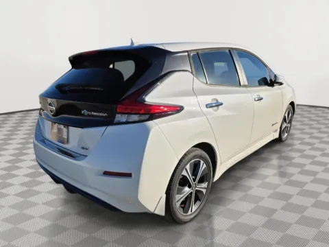 More photos of 2018 Nissan LEAF SV at Driven, ID