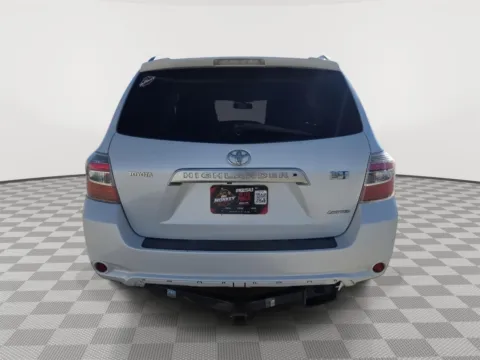 More photos of 2008 Toyota Highlander Hybrid Limited at Driven, ID