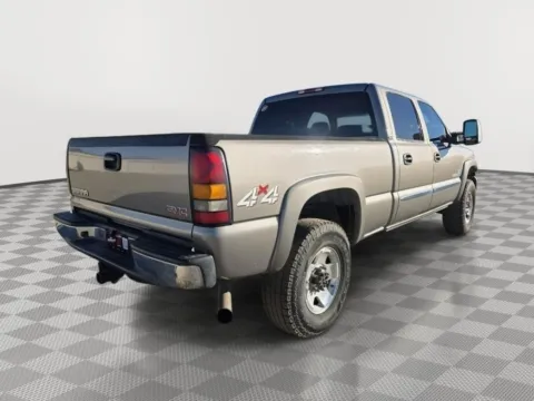 More photos of 2006 GMC Sierra 2500 HD SLE1 at Driven, ID