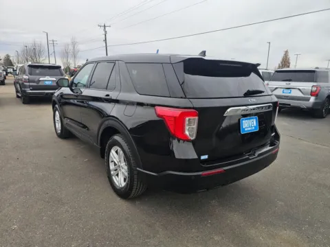 More photos of 2022 Ford Explorer at Driven, ID