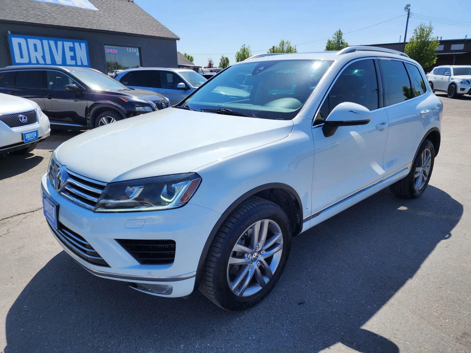 White 2016 Volkswagen Touareg Lux for sale in Boise, ID