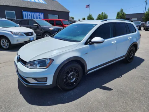 White 2017 Volkswagen Golf Alltrack S for sale in Boise, ID