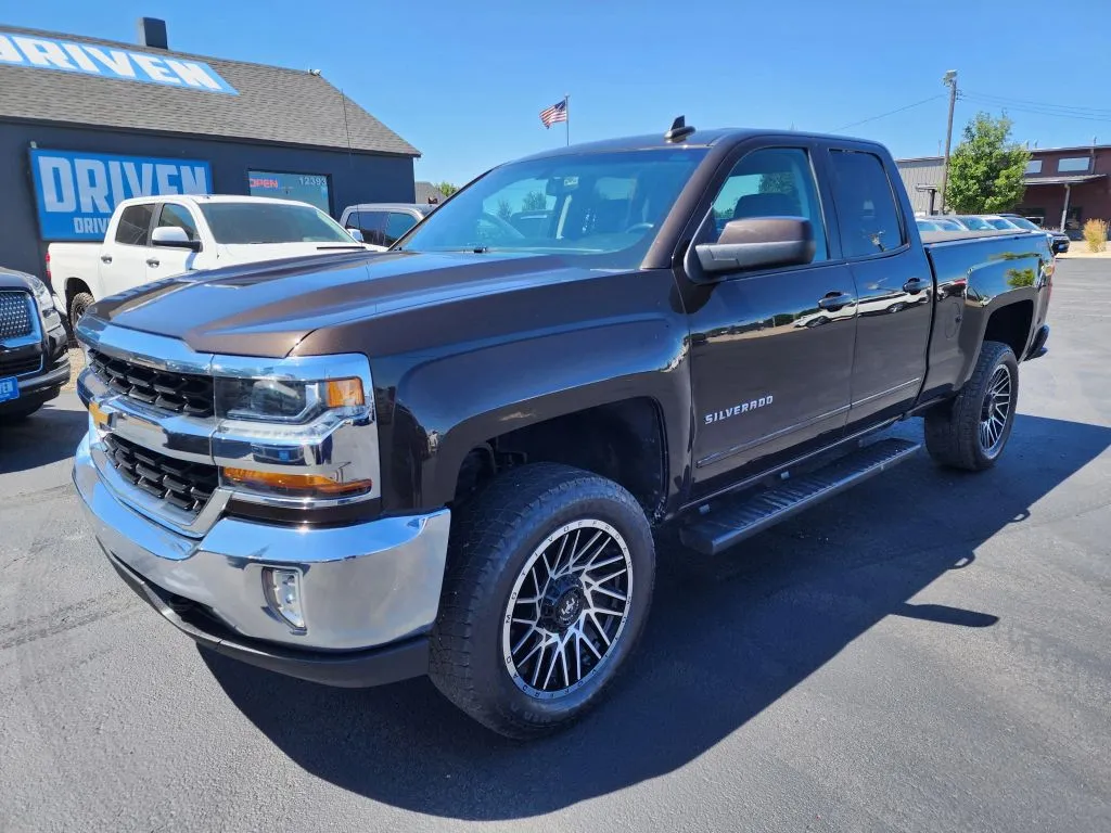 2018 Chevrolet Silverado 1500 Double Cab LT Pickup 4D 6 1/2 ft