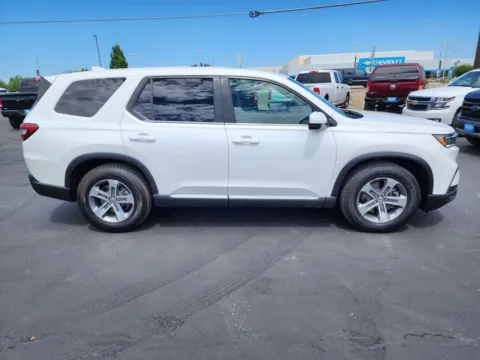 More photos of 2023 Honda Pilot EX-L Sport Utility 4D at Driven, ID
