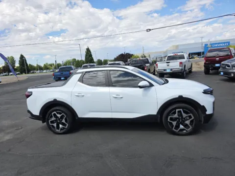 More photos of 2022 Hyundai Santa Cruz Limited at Driven, ID