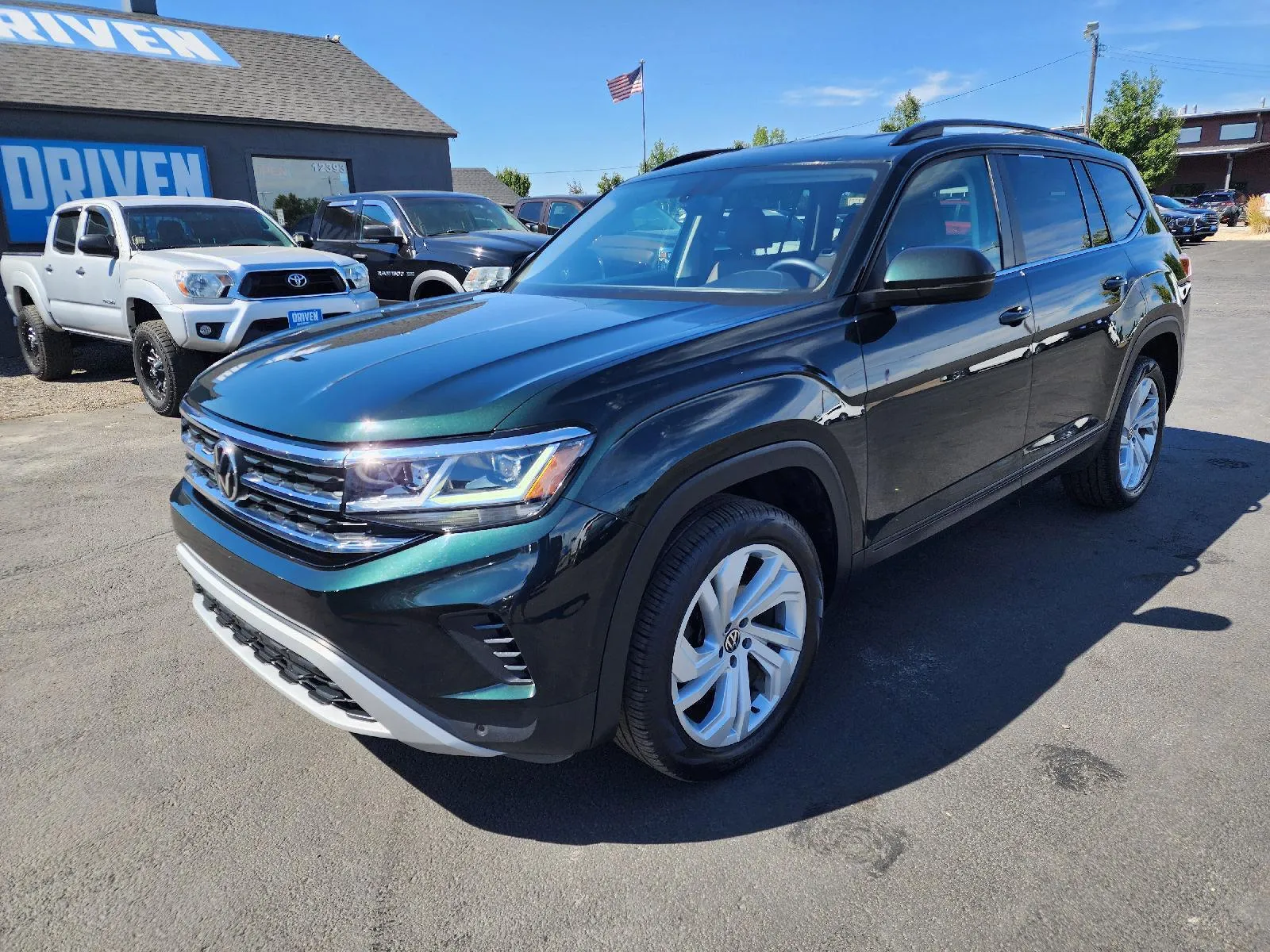 2021 Volkswagen Atlas 3.6L V6 SE w/Technology