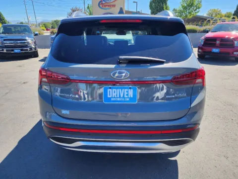 More photos of 2023 Hyundai Santa Fe Hybrid SEL Premium at Driven, ID