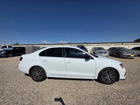 More photos of 2018 Volkswagen Jetta 1.4T Wolfsburg Edition at Driven, ID